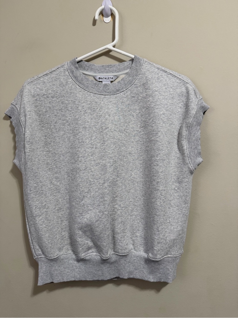 Athleta Light Heather Gray Crewneck Sleeveless Top
